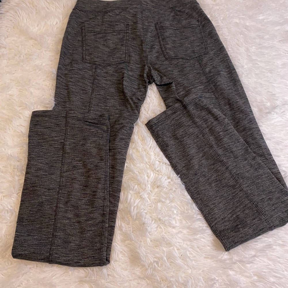 Athleta Gray Front and Back Pocket Straight Leg work-out Pants - Picture 3 of 6